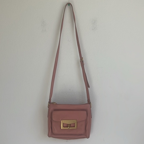 MARC BY MARC JACOBS Salmon Pink Grained Leather Crossbody - Picture 13 of 13